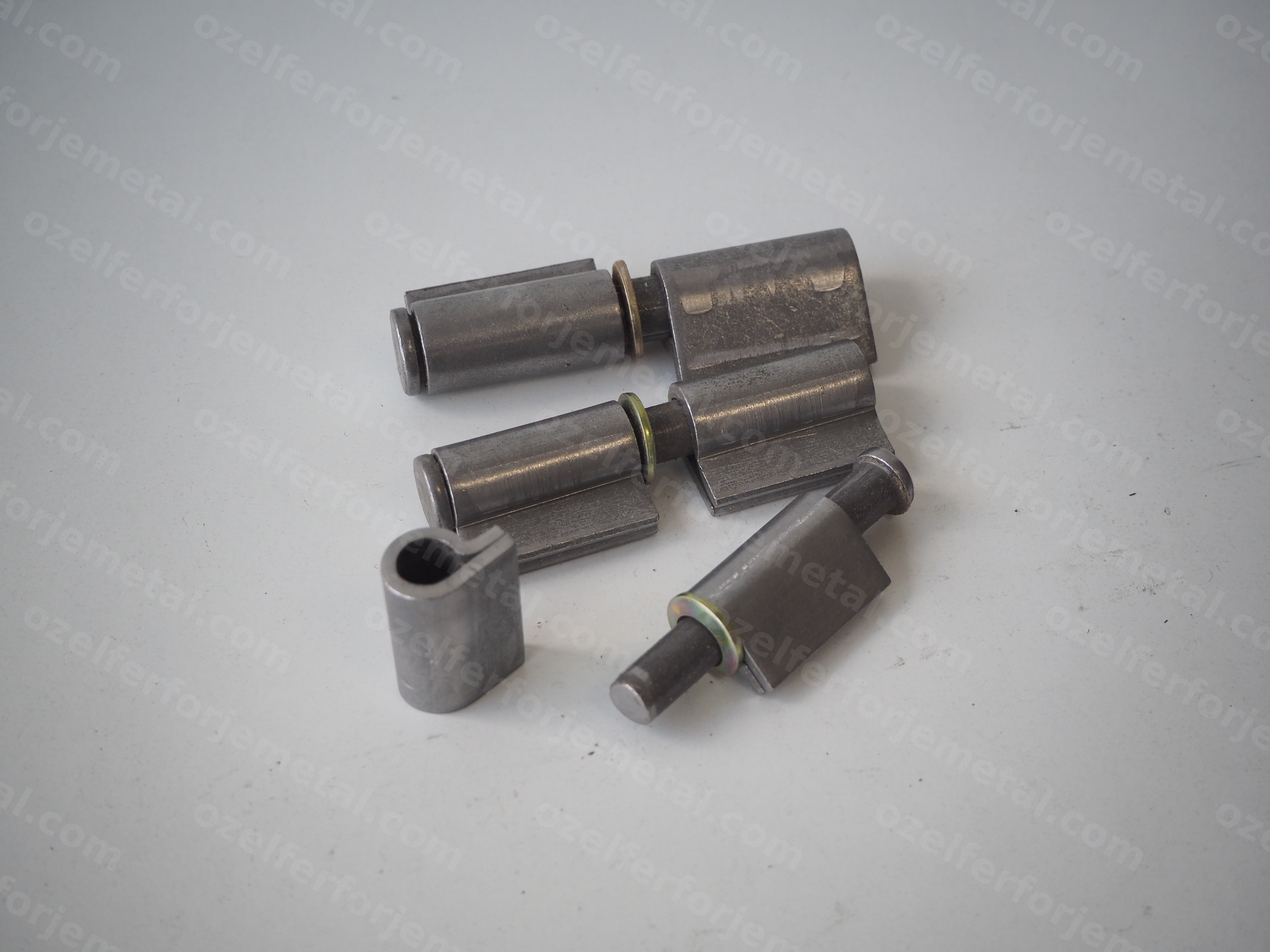 ÇİFT SACLI MENTEŞE