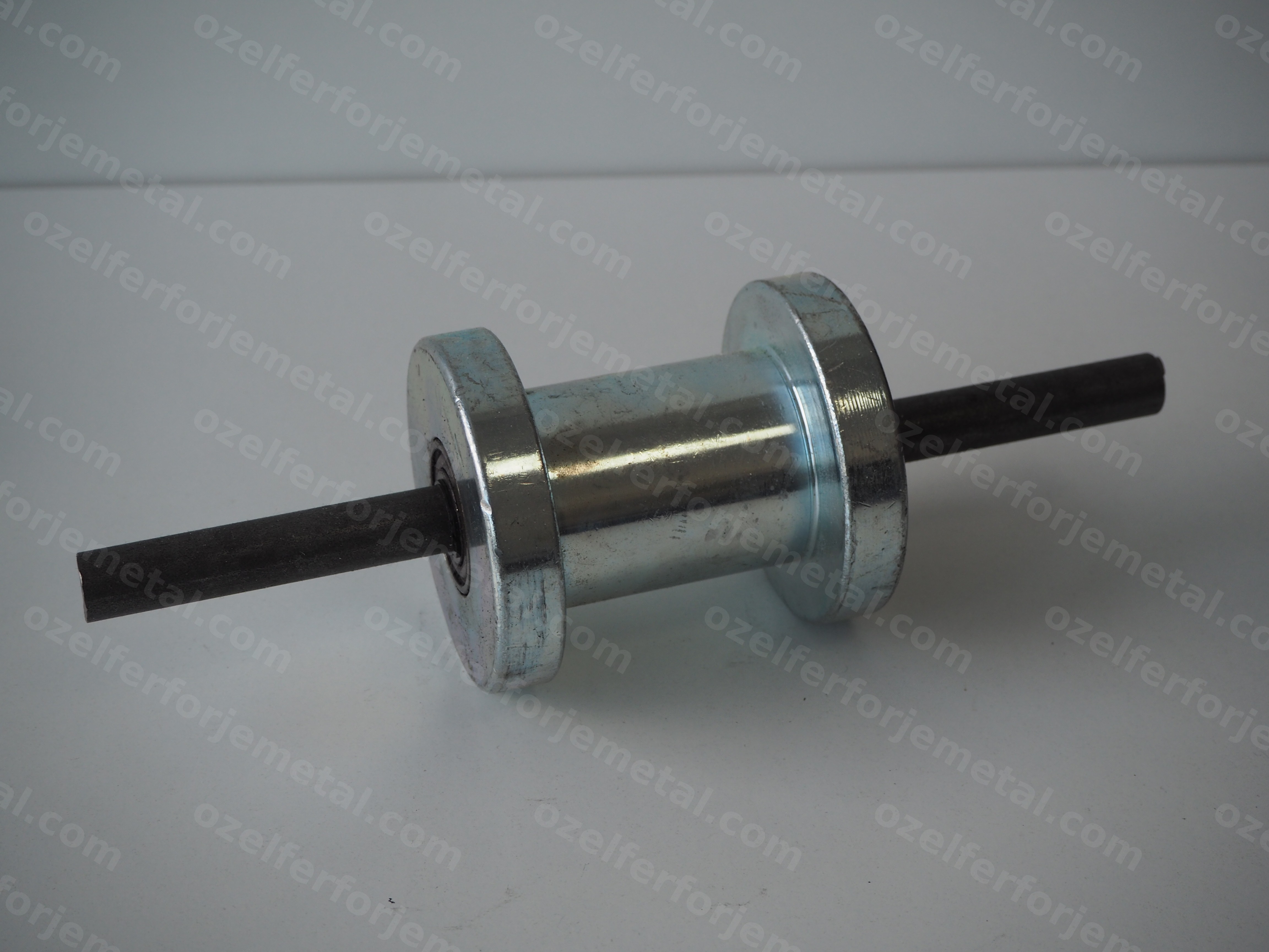 METAL UÇAN KAPI MAKARASI