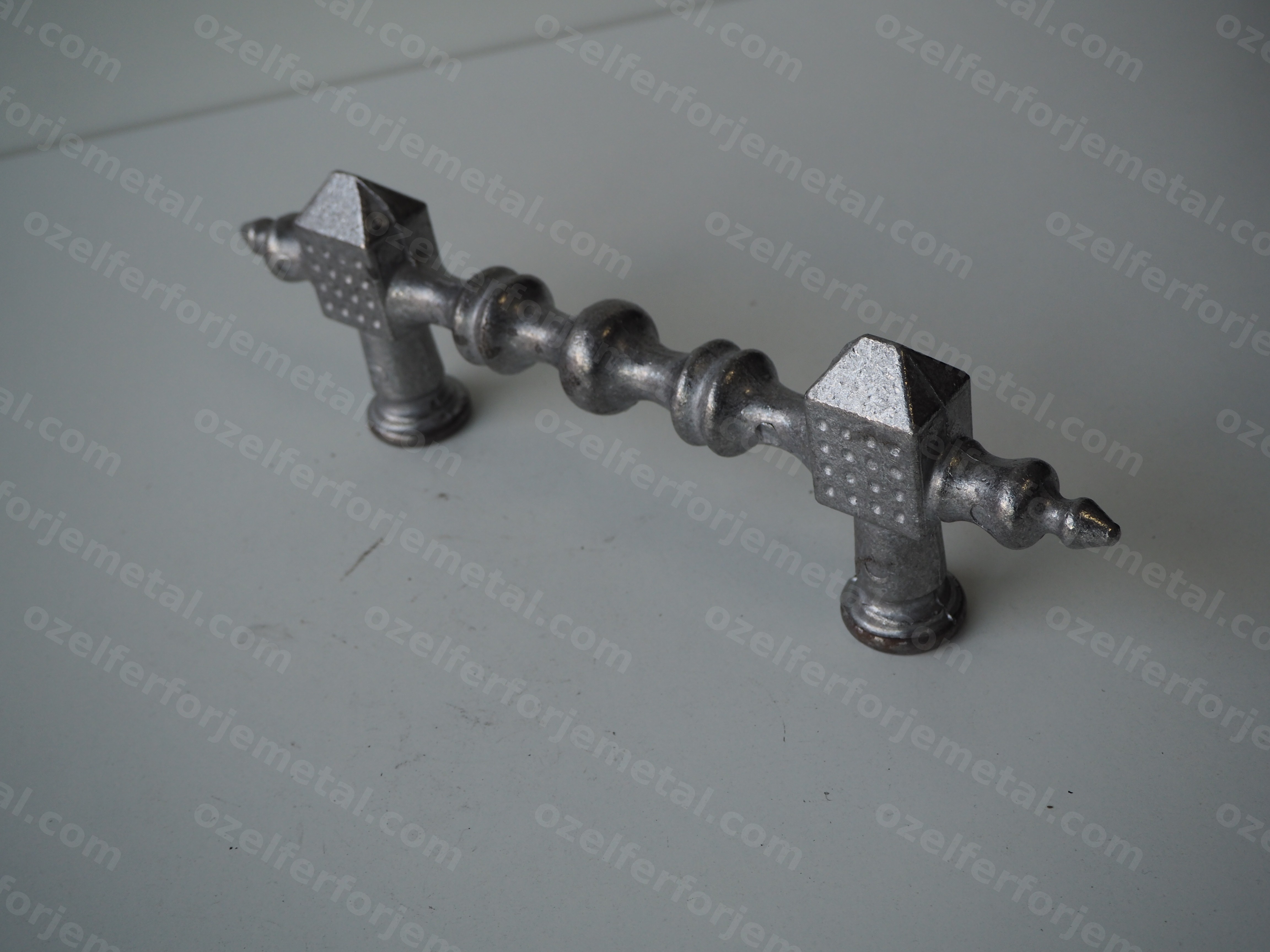 KAYNAKLI AMÜMİNYUM KAPI KOLU